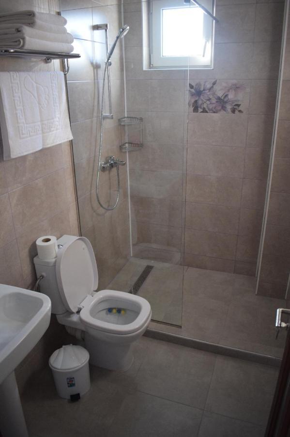 Hotel Casa Dumitru à Ceraşul Extérieur photo